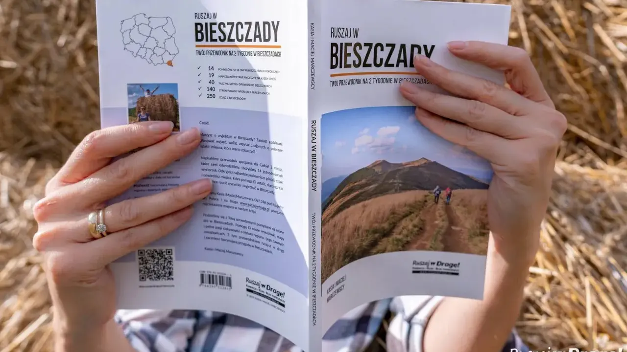 Przewodnik "Ruszaj w Bieszczady" pełen ciekawostek, map i porad na 2 tygodnie. Idealny na fascynującą przygodę w górach.